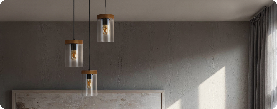 Zdjęcie lamp wiszących oraz kinkietów w nowoczesnym salonie