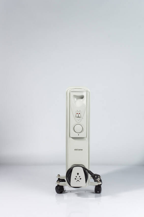 Grzejnik olejowy 1500W VO0272 – widok z boku