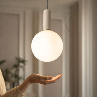 Lampa wisząca Testa kula szklana beżowa z białym kloszem 1x10W G9