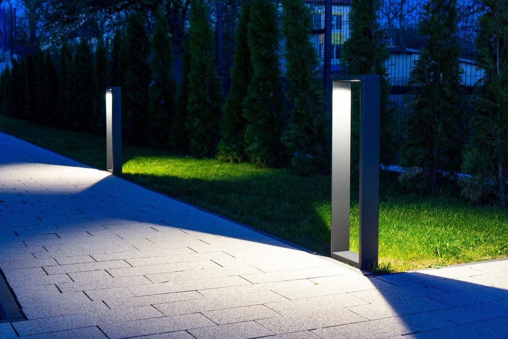 Lampa ogrodowa stojąca FLS-750 nowoczesny design