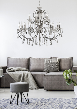 Żyrandol kryształowy Aurora klasyczny ramienny do salonu 15-punktowy chromowy