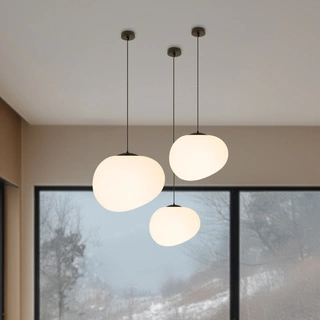 Lampa wisząca STONES 20 cm w stylu Japandi - z białym akrylowym kloszem inspirowanym kamieniem - minimalistyczne oświetlenie sufitowe do salonu E27