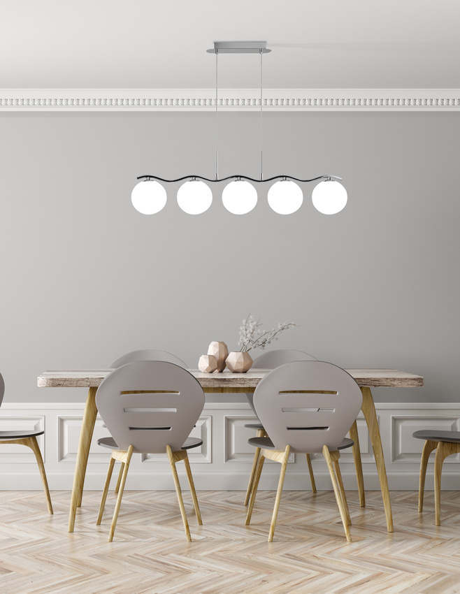 Lampa wisząca Ramon szklane białe kule 5-płomienna chrom do jadalni nad stół