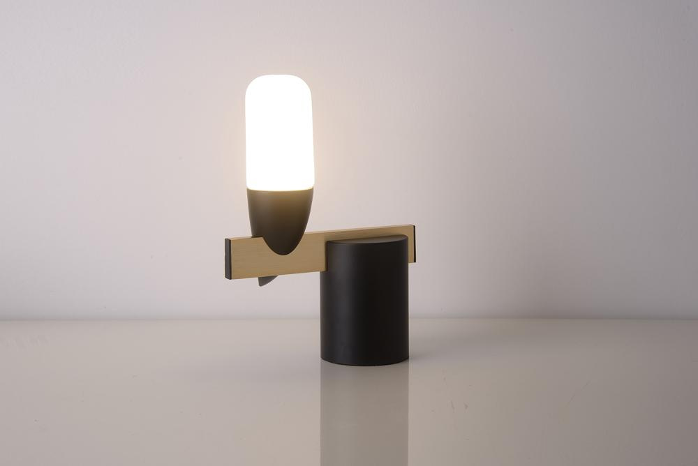Lampka nocna Sakai Ledea metalowa LED czarna nowoczesna