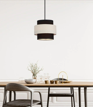 Lampa wisząca z abażurem Benta czarna z kremowym rattanem do jadalni